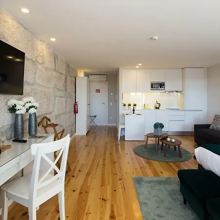 Virtudes Lofts * ポルト